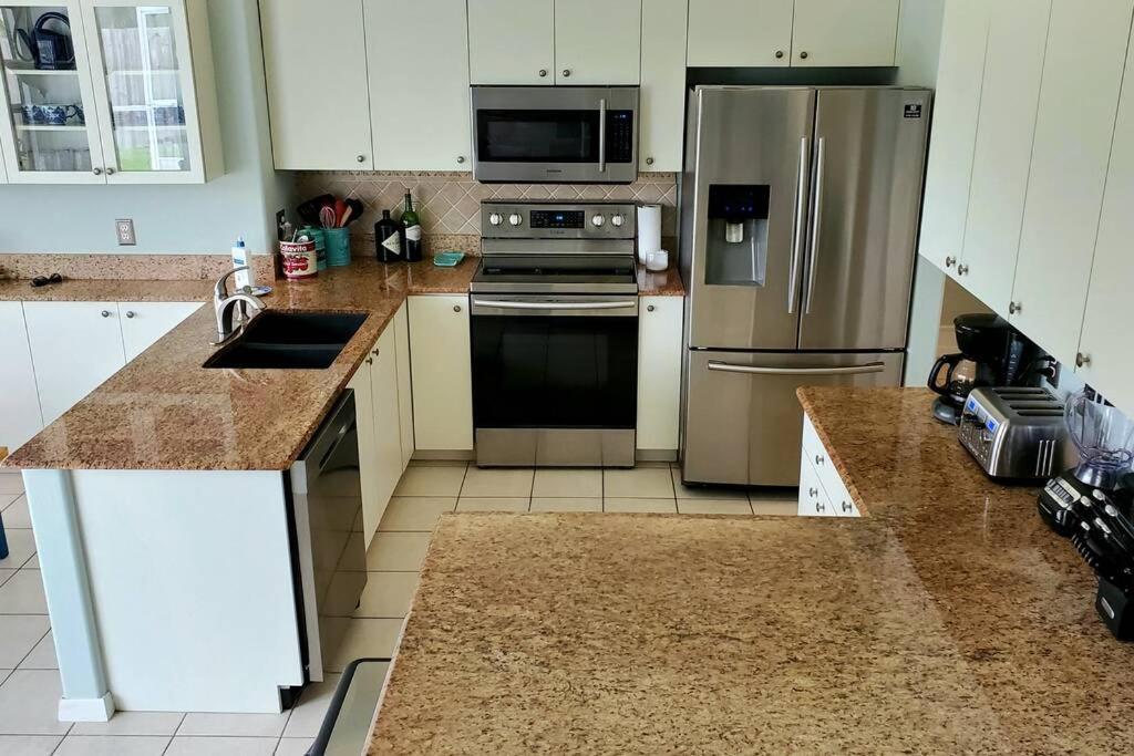 Our Beautiful Florida Vacation Home With Heated Pool Port St. Lucie Eksteriør bilde