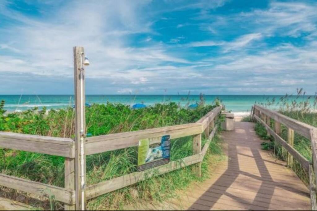 Our Beautiful Florida Vacation Home With Heated Pool Port St. Lucie Eksteriør bilde